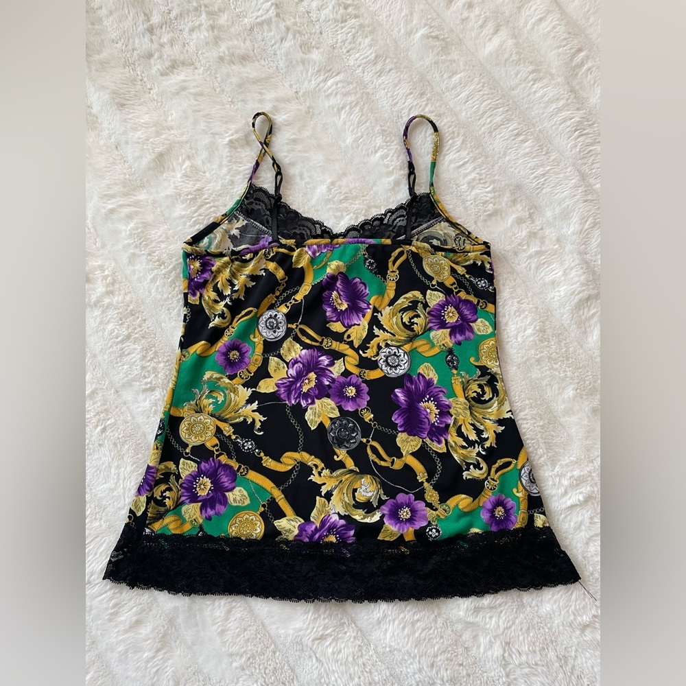 Caché top. - Picture 4 of 6